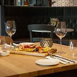 Scandic Flesland Airport 4*