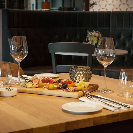 Scandic Flesland Airport 4*