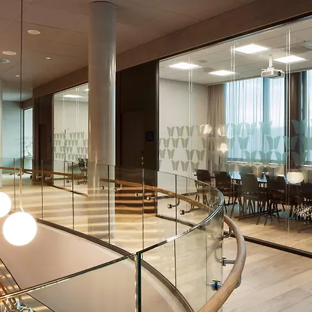 Hotel Scandic Flesland Airport 4*