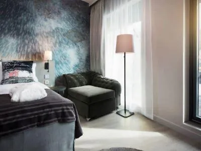 מלון Scandic Flesland Airport 4*