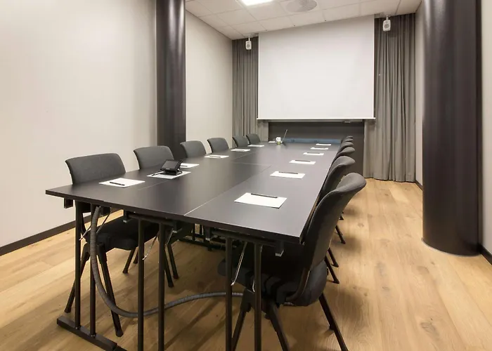 מלון Scandic Flesland Airport