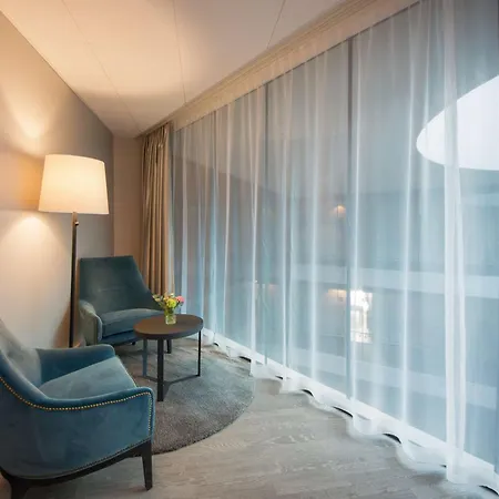 Hotel Scandic Flesland Airport 4*